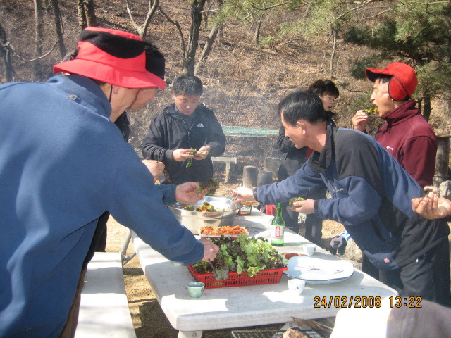 �̹����� Ŭ���ϸ� ������ ���� �� �ֽ��ϴ�.